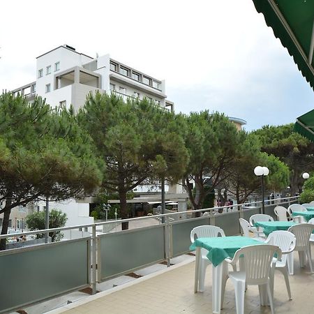 Hotel Europa Rimini Buitenkant foto