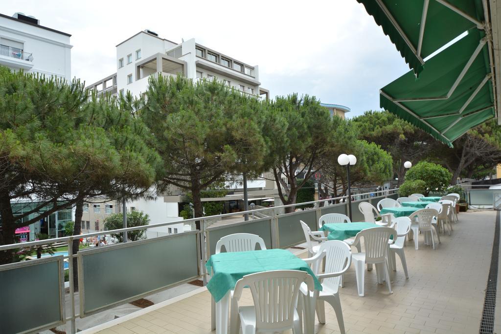 Hotel Europa Rimini Buitenkant foto