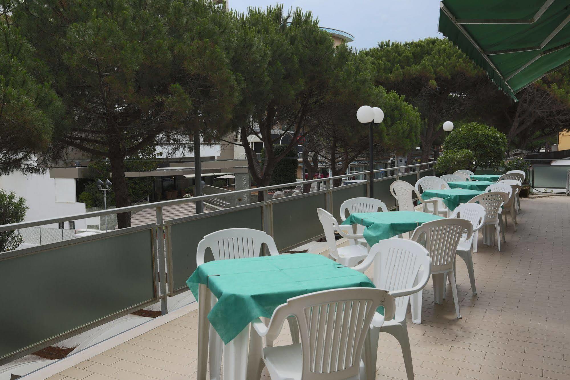 Hotel Europa Rimini Buitenkant foto